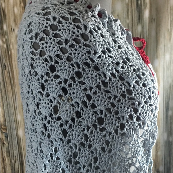 Crochet cape with adjustable neck-NWOT - Picture 4 of 5